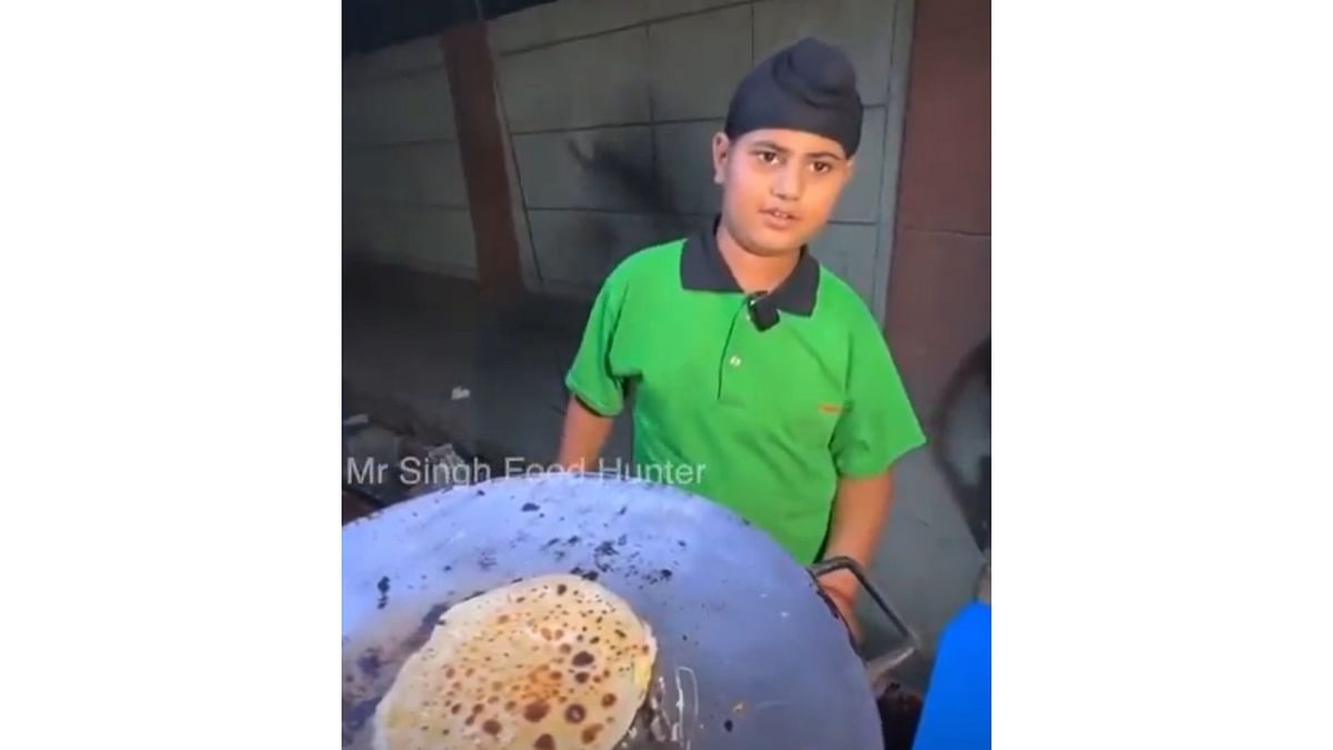 Video of boy running food cart after father's death goes viral; Anand Mahindra, others offer help