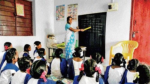 Karnataka: State board school teachers upset over cut in summer vacation