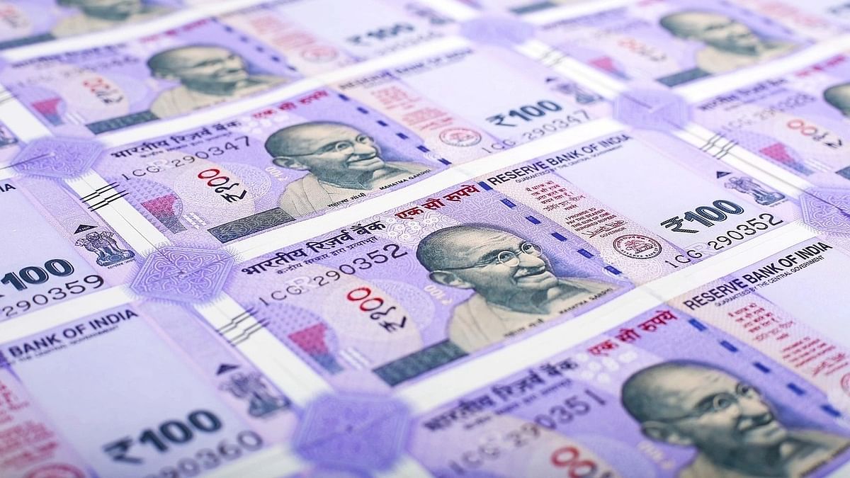 Fake currency notes of over Rs 2 lakh face value seized; man held for printing them in Maharashtra's Raigad