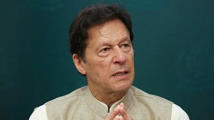 Imran Khan appears before Pakistan's highest court via video link; the hearing ends without him speaking - Vimarsana News