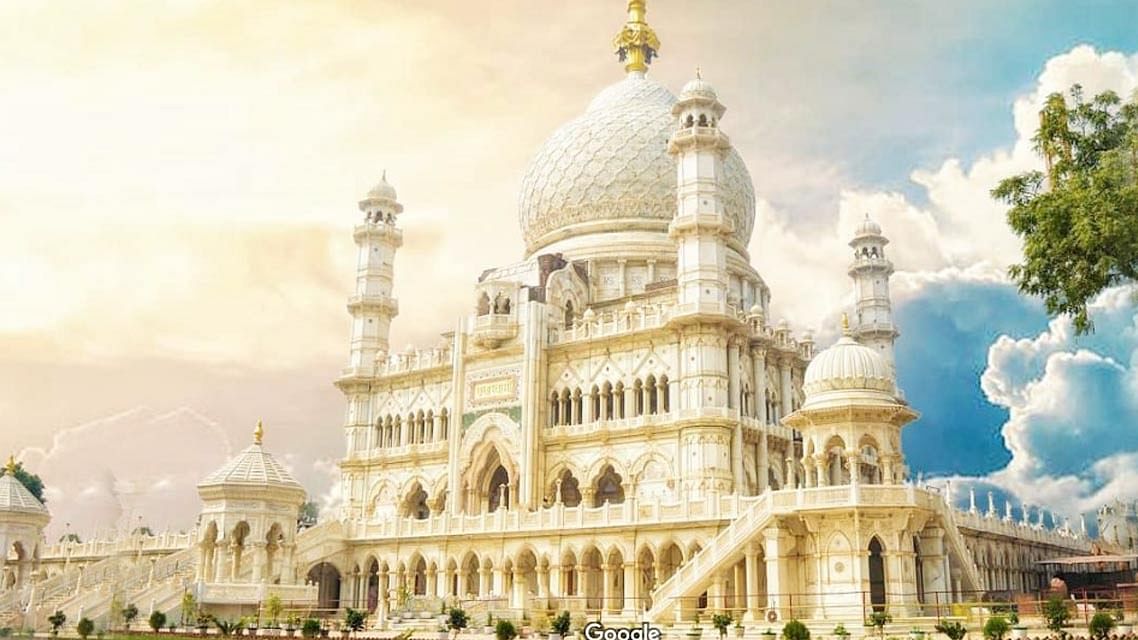 New mausolem in Agra rivals Taj Mahal as the next spiritual marvel