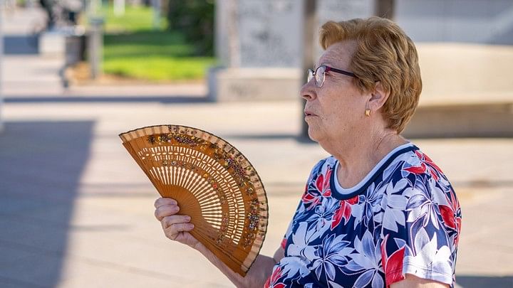 Heat waves can be deadly for elderly: An ageing global population and rising temperatures mean millions are at risk