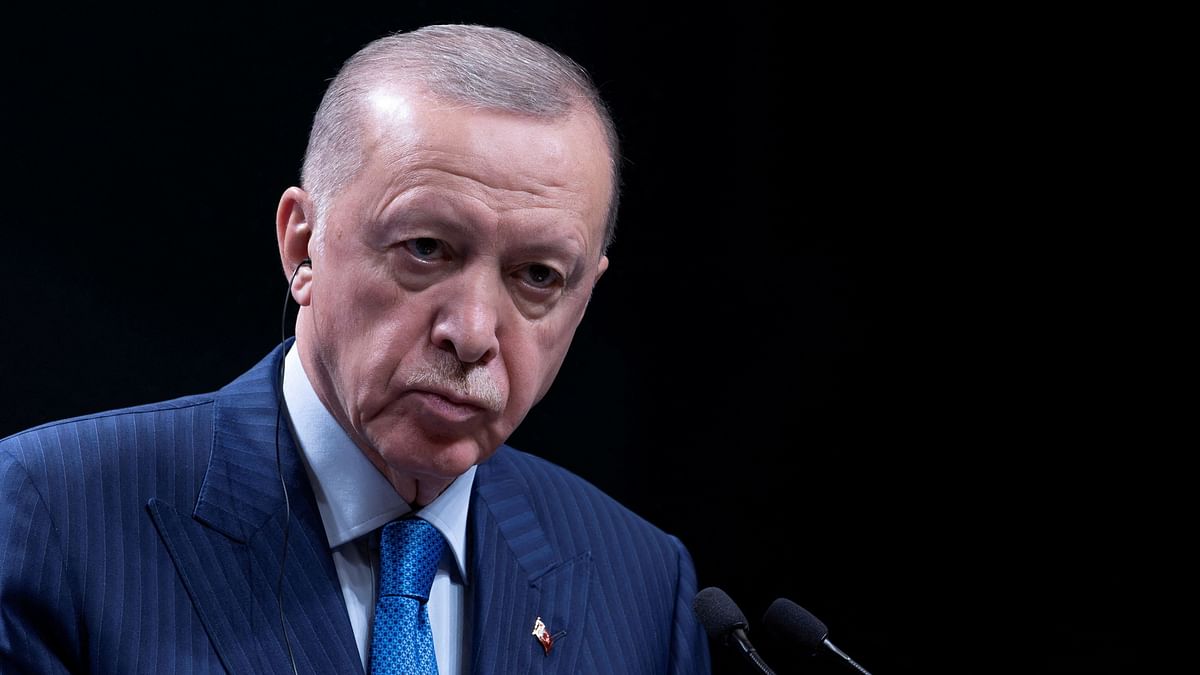 Turkey declares a day of mourning for late Iran president
