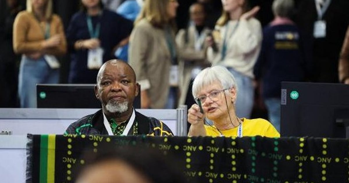 South Africa heads closer to coalition govt as ANC's vote count drops ...