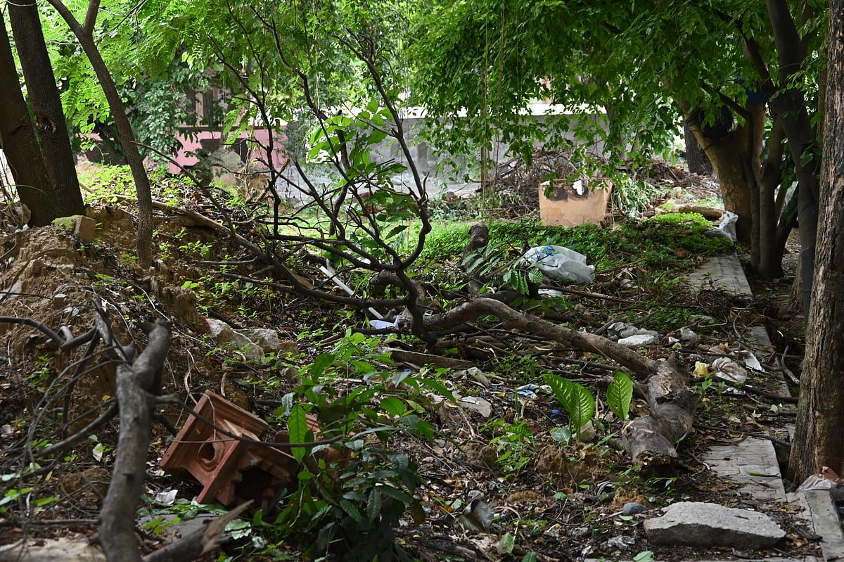 A vacant site in HRBR Layout Kalyan Nagar. DH PHOTO/PUSHKAR V