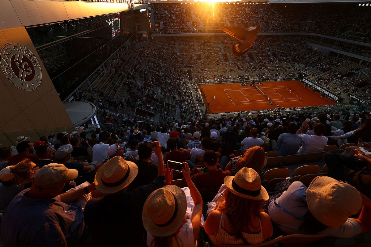 Tennis - French Open - Roland Garros, Paris, France - June 7, 2024 General view during the semi final match between Norway's Casper Ruud and Germany's Alexander Zverev 