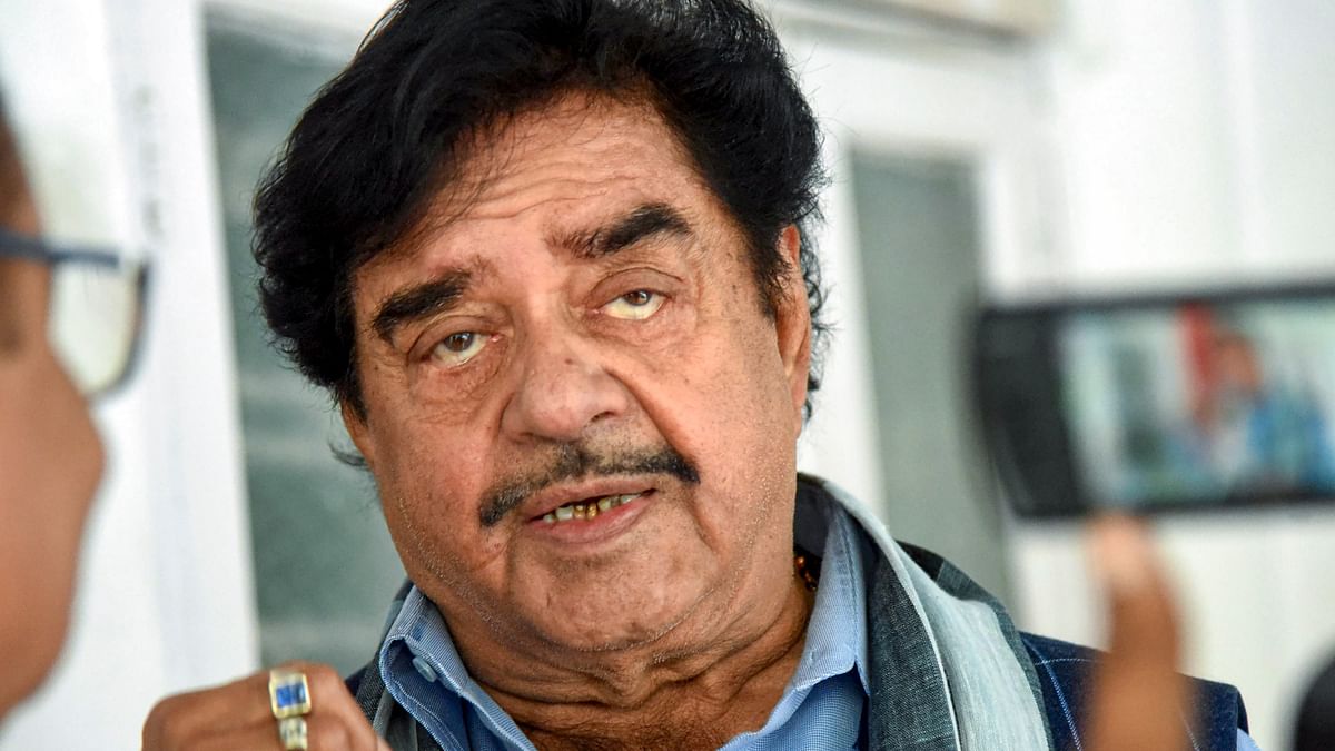 Veteran actor Shatrughan Sinha, who was fielded as the Trinamool Congress candidate from West Bengal's Asansol, defeated his nearest rival, BJP's S S Ahluwalia.