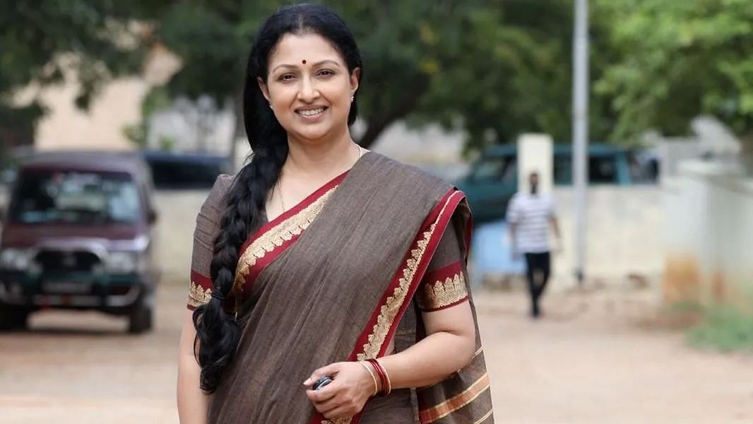  South Indian actress Gautami was also diagnosed with breast cancer in 2005. She successfully overcame the disease and has been actively involved in various cancer awareness and support initiatives.