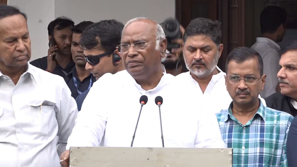 Lok Sabha Elections Live: 'We are united, BJP trying to divide us,' says Kharge on I.N.D.I.A. bloc
