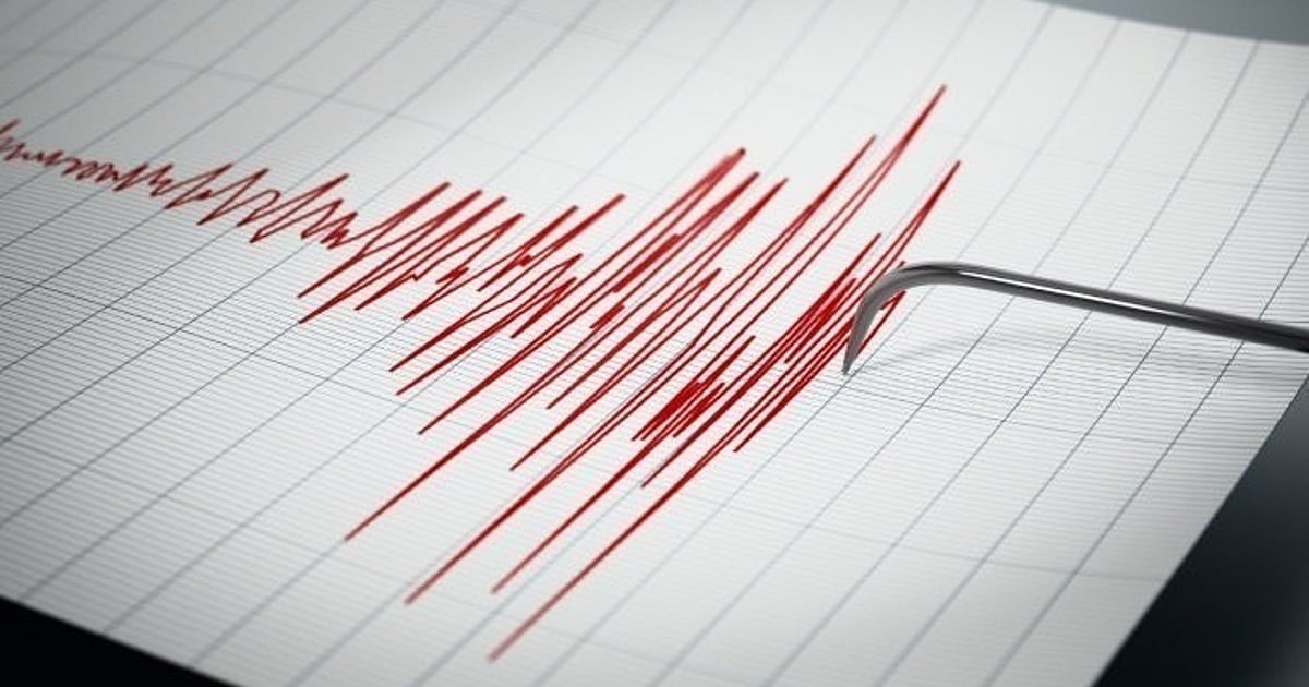 Magnitude 6.9 earthquake strikes Japan; tsunami warning issued