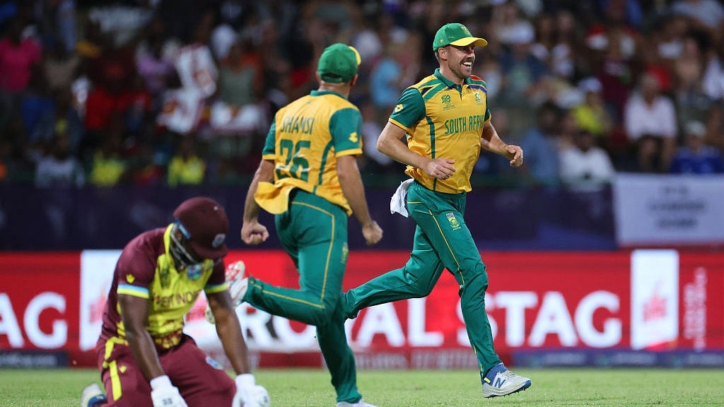 T20 World Cup |Cool South Africa edge out West Indies to enter semi-final