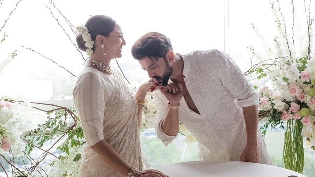 Shatrughan Sinha's daughter Sonakshi Sinha and Zaheer Iqbal are officially a couple now. The celebrity couple sealed their wedding in an intimate ceremony in Mumbai on June 23, 2024. 