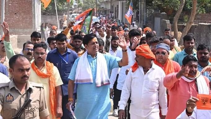 Ravi Kishan, another popular Bhojpuri cinema star and the BJP contender from Gorakhpur in Uttar Pradesh, was elected for a second consecutive term. He defeated Kajal Nishad from the Samajwadi Party to retain his constituency.