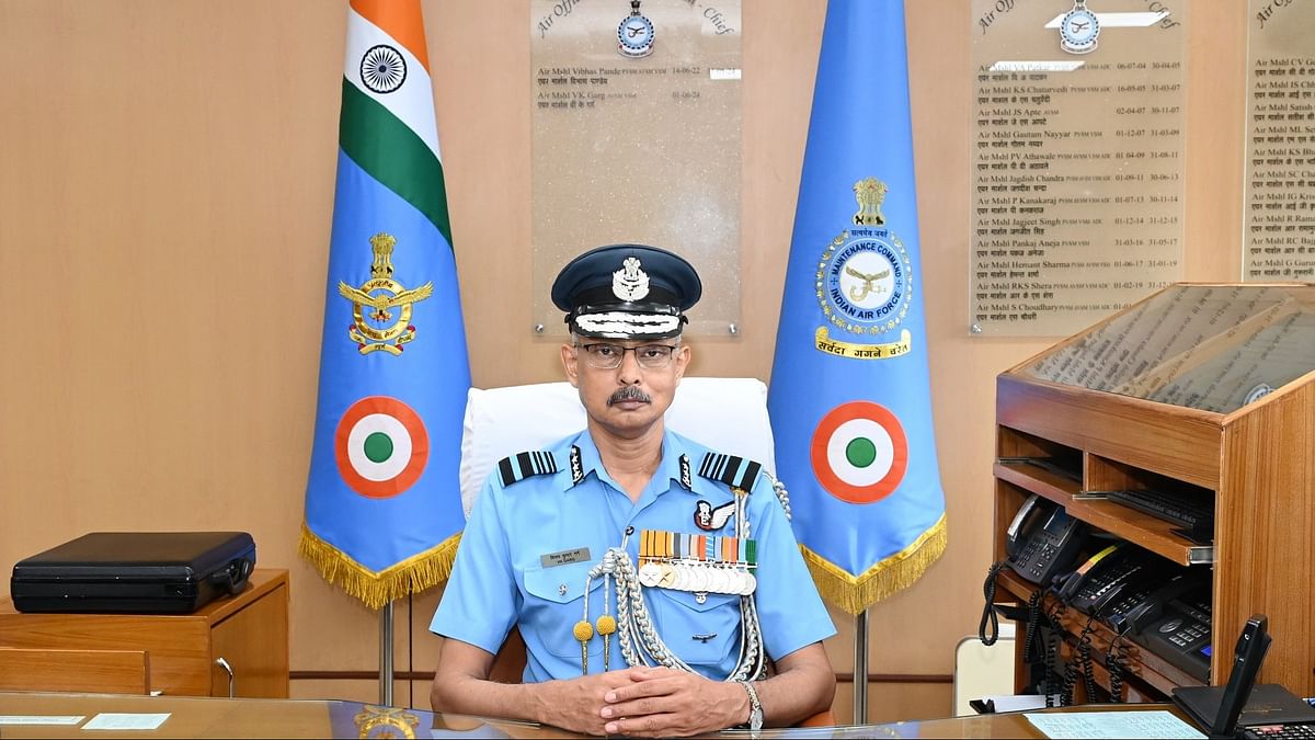 Air Marshal Vijay Kumar Garg is the new Maintenance Command chief 