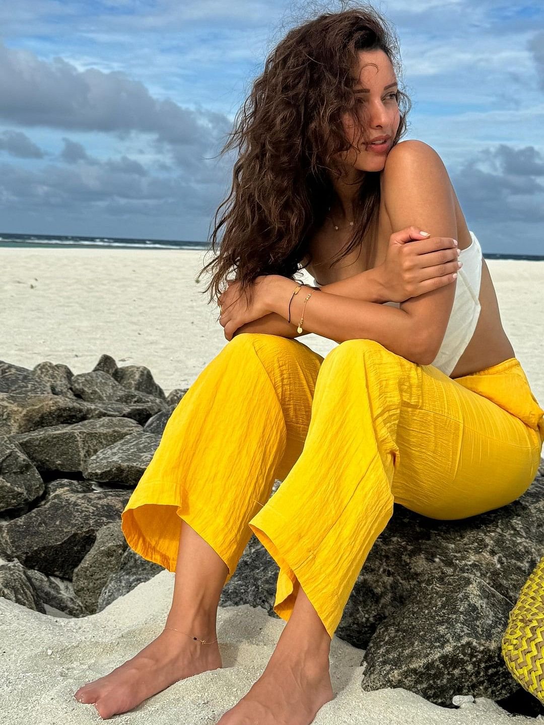While the diva tends to keep her personal life private, her vacation photos from exotic locations has attracted significant attention from the netizens.