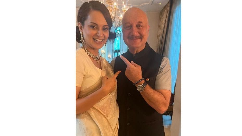 Bollywood actor and motivational speaker Anupam Kher also graced the swearing-in ceremony of the new Union government. In this photo, Kher is seen with Kangana Ranaut.