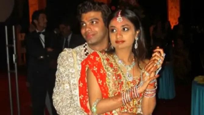 Vanisha Mittal and Amit Bhatia (2004) - The wedding of the daughter of steel magnate Lakshmi Mittal with Amit Bhatia featured luxurious accommodations and extravagant celebrations across iconic Parisian landmarks and cost a whopping $66 million.