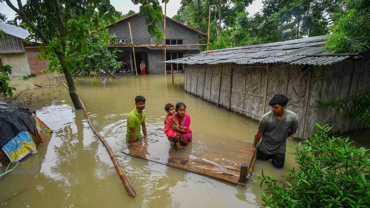 The Assam State Disaster Management Authority (ASDMA) had requested the IAF to rescue the fishermen from Hatia Ali, a 'char' (sandbar) area in Dibrugarh, who were stranded in the floodwaters.