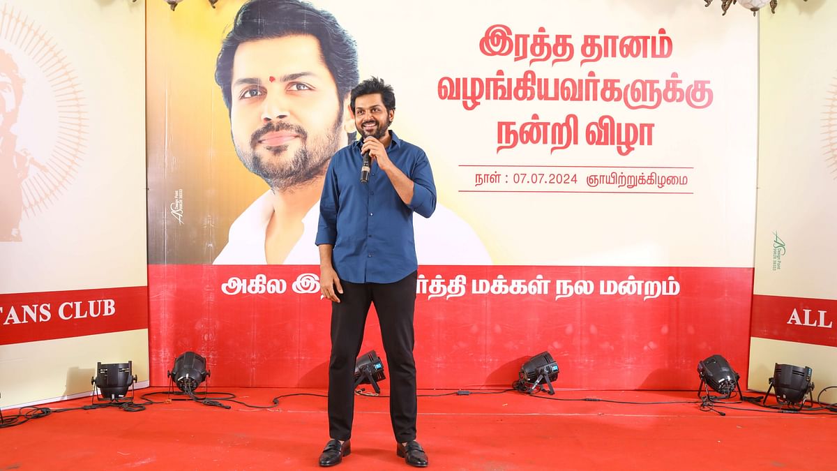 Kollywood star met his ardent fans who donated blood on his 47th birthday. He personally met each one of them and expressed his gratitude.