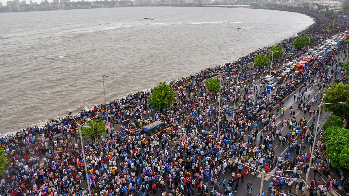 As a lakhs of cricket fans thronged Mumbai's iconic Marine Drive to give a hero's welcome to the T20 World Cup winning Indian team, this multitude also left behind loads of trash, including water bottles and footwear, that was later collected by the civic body in seven vehicles.