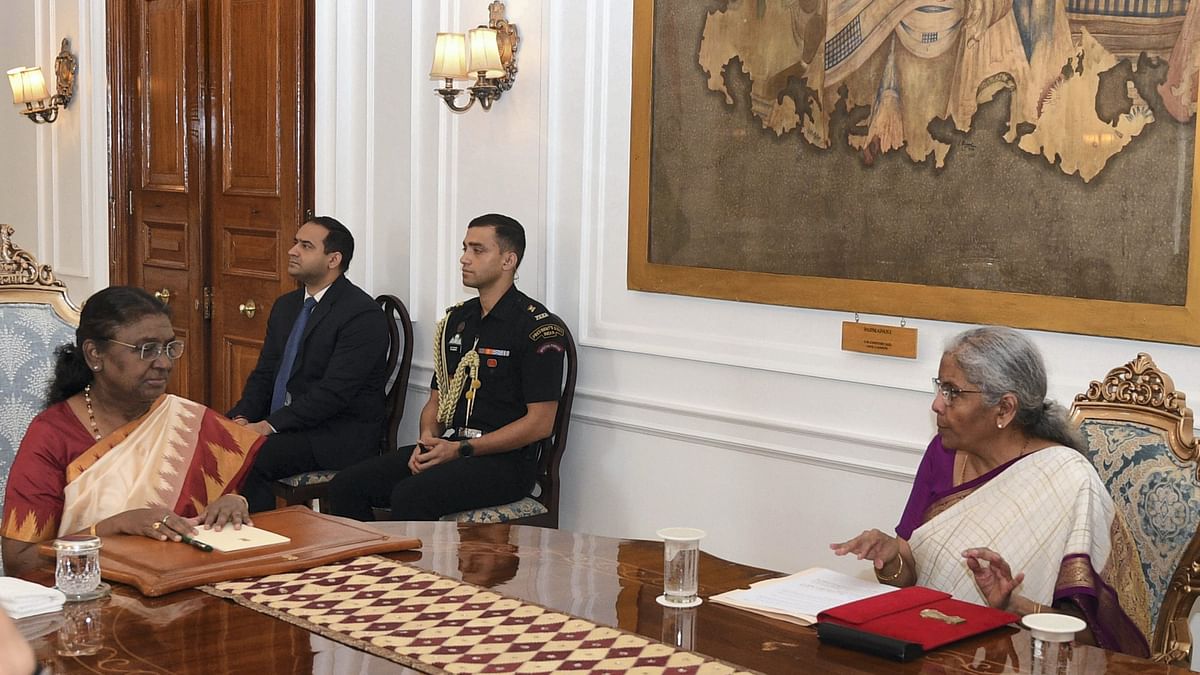 Finance Minister Nirmala Sitharaman called on President Droupadi Murmu before presenting the Budget for 2024-25 on July 23.