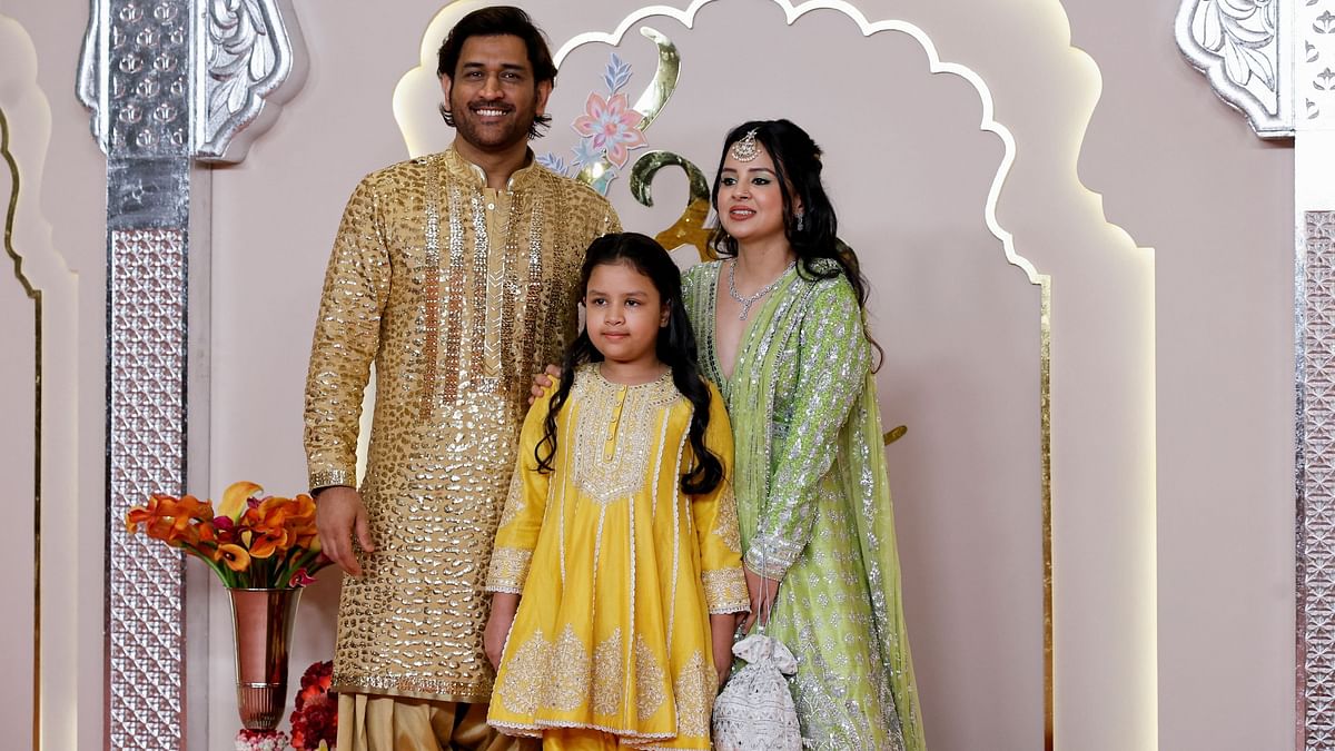 Former Team India captain MS Dhoni came with his family.