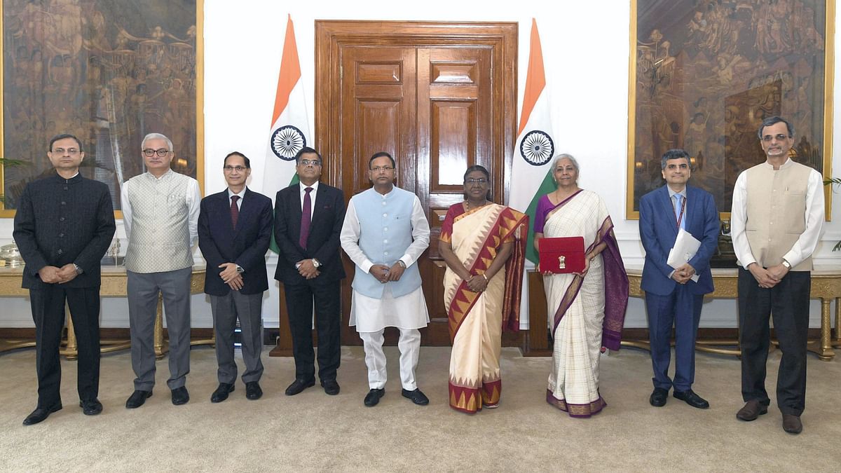 Union Minister of Finance and Corporate Affairs Nirmala Sitharaman along with Minister of State for Finance Pankaj Chaudhary and senior officials of the Ministry of Finance called on President Droupadi Murmu at Rashtrapati Bhavan before presenting the Union Budget, in New Delhi.