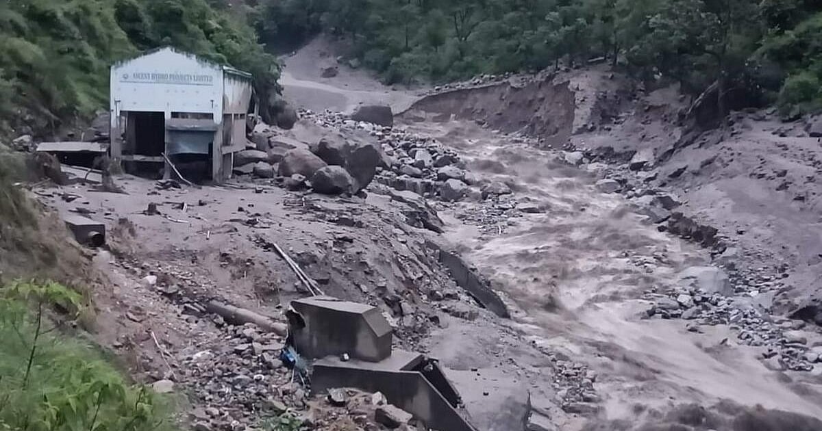 Himachal flashfloods: 30 missing in Rampur alone, families face harrowing time