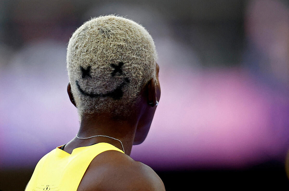 Paris 2024 Olympics - Athletics - Women's 400m Hurdles Semi-Final - Stade de France, Saint-Denis, France - August 06, 2024. General view of Janieve Russell of Jamaica hair after semi final 2.