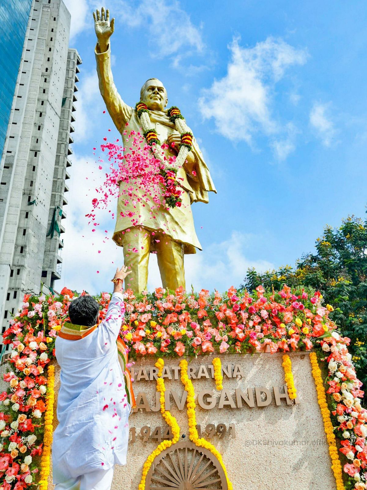 Tamil Nadu Congress President K Selvaperunthagai along with senior leaders pays floral tribute to former prime minister Rajiv Gandhi on his birth anniversary, in Chennai.