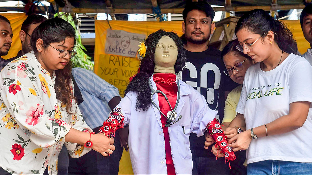 In Photos: How protestors marked Raksha Bandhan amid ongoing stir ...