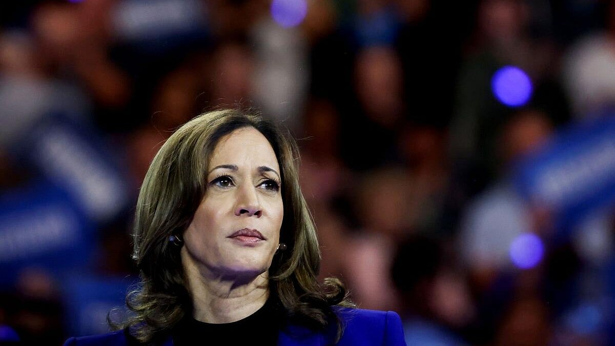 How Kamala Harris is trying to claim the mantle of change