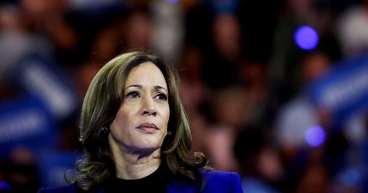 How Kamala Harris is trying to claim the mantle of change