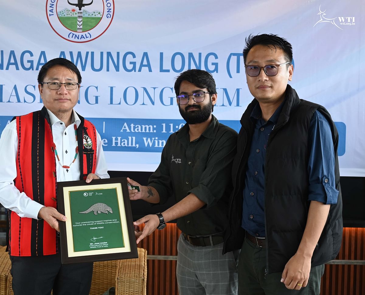 Kashung Tennyson, president of TNAL, signed the resolution at Ukhrul. 