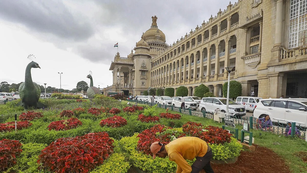 Karnataka finance department favours Unified Pension Scheme amid OPS demand