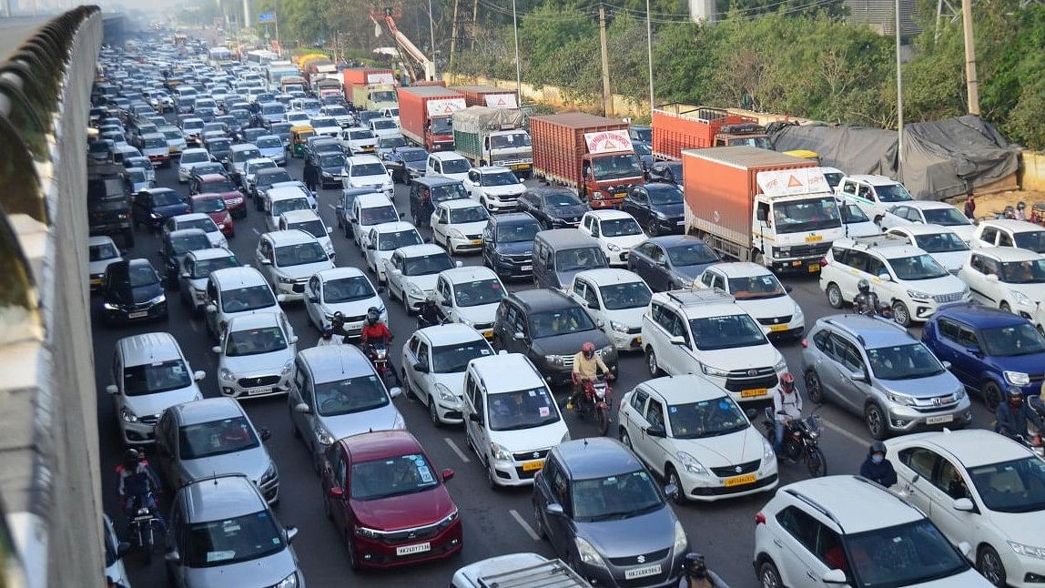 Car found abandoned on Delhi's Geeta Colony flyover