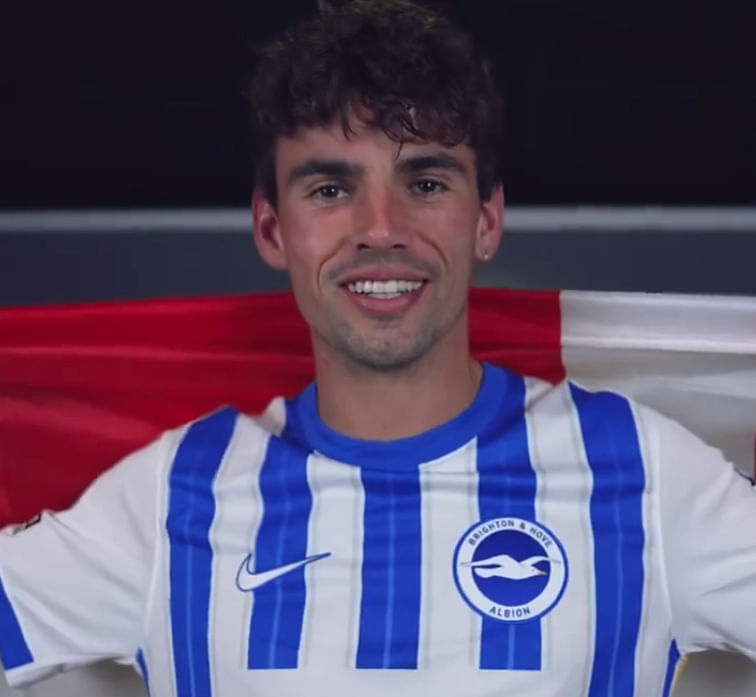 Matt O'Riley after signing for Brighton and Hove Albion.