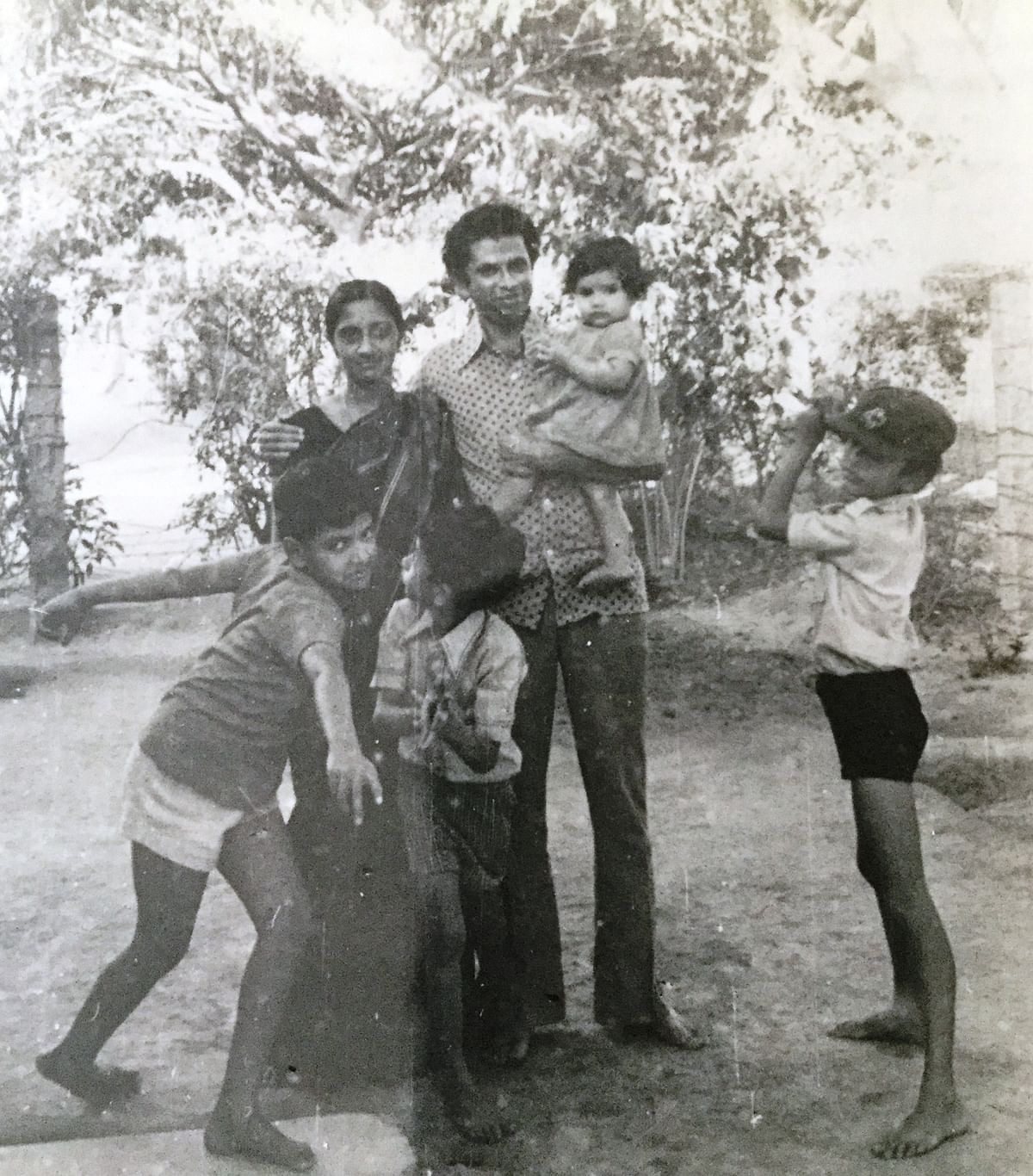 Shantha and Vijayaraghavan with their children.