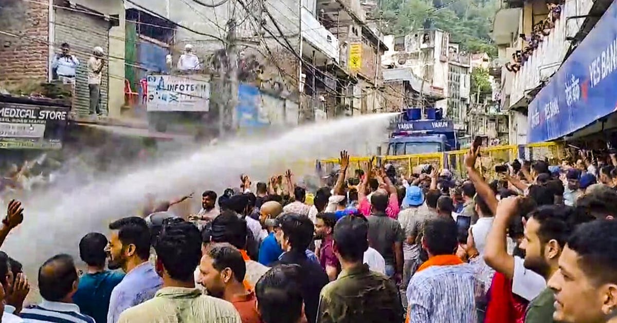 Protests grip Mandi over illegally built mosque; cops use water cannon to disperse crowd