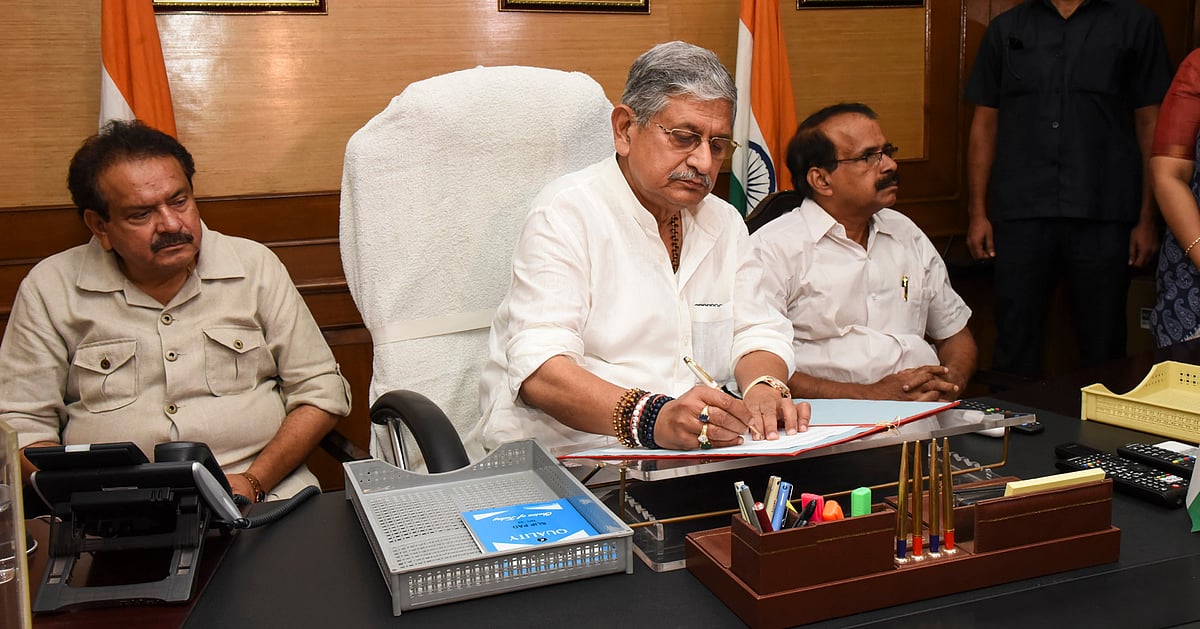 JD(U) Rejects Akhilesh's Call for Nitish to Quit BJP