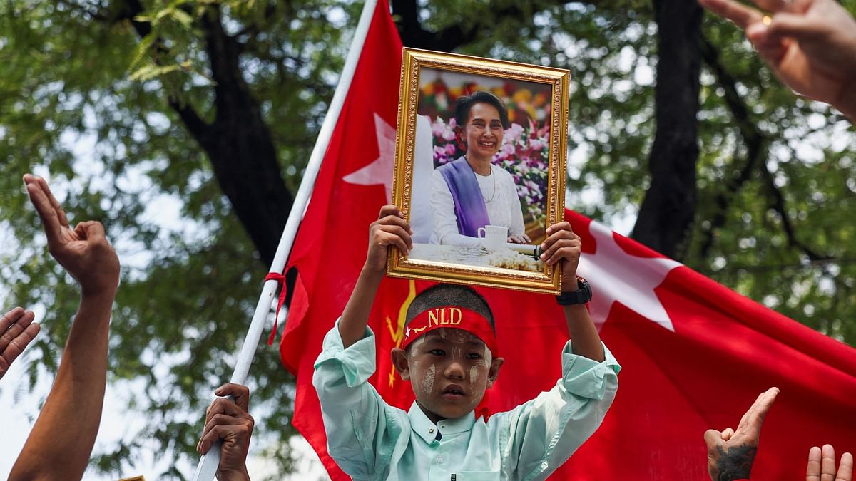 Pope asks for liberation of Myanmar's detained ex-leader Suu Kyi