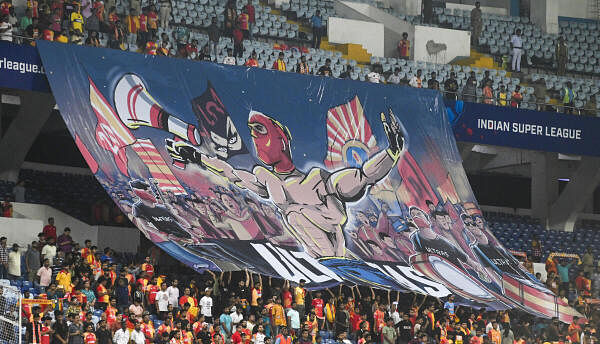 East Bengal FC fans display a big banner during the ISL (Indian Super League) match between East Bengal FC and FC Goa, at Vivekananda Yuba Bharati Krirangan, in Kolkata, Friday, Sept. 27, 2024.