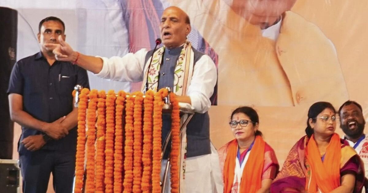 India Would Have Given Larger Bailout Package to Pakistan Had It Maintained Friendly Ties: Rajnath Singh