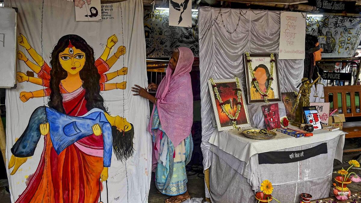 Kolkata Durga Puja organiser unveils idol depicting pain for RG Kar victim