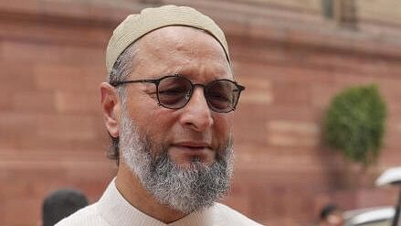 Asaduddin Owaisi Questions Waqf Bill JPC Chairman's Karnataka Visit