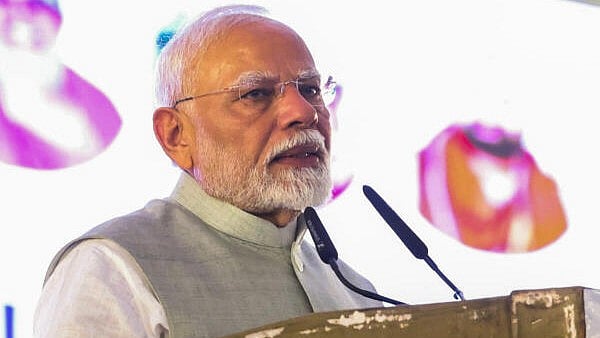 Modi Accuses Congress and SP of Appeasement, Neglecting Varanasi
