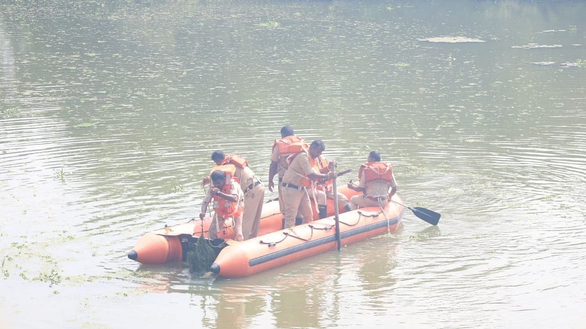 Kengeri Lake drowning: Bodies of two kids, 11 and 13, recovered by rescue workers