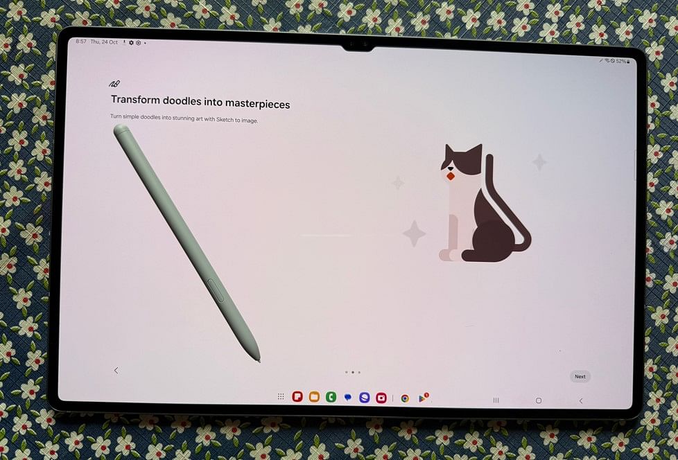 Samsung Galaxy Tab S10 Ultra supports sketch-to-image feature.