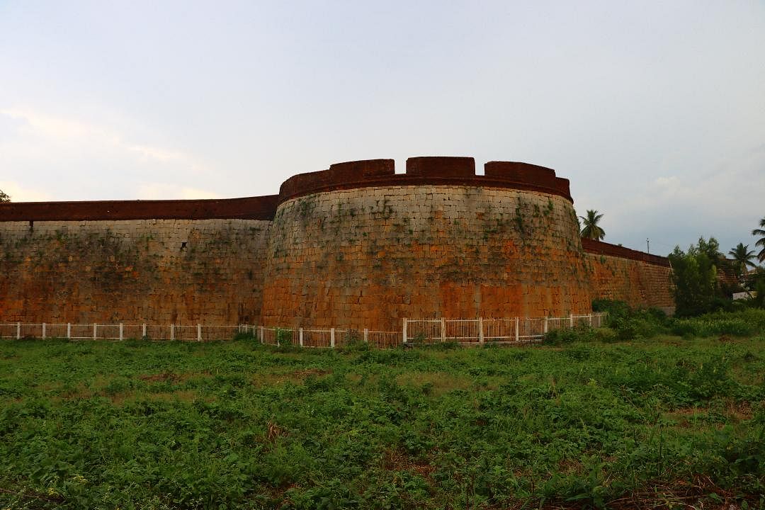 Devenahalli fort 