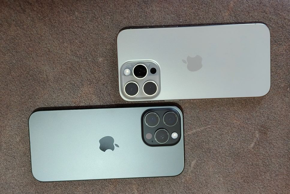 Apple iPhone 15 Pro Max (top) and the iPhone 16 Pro Max (bottom).